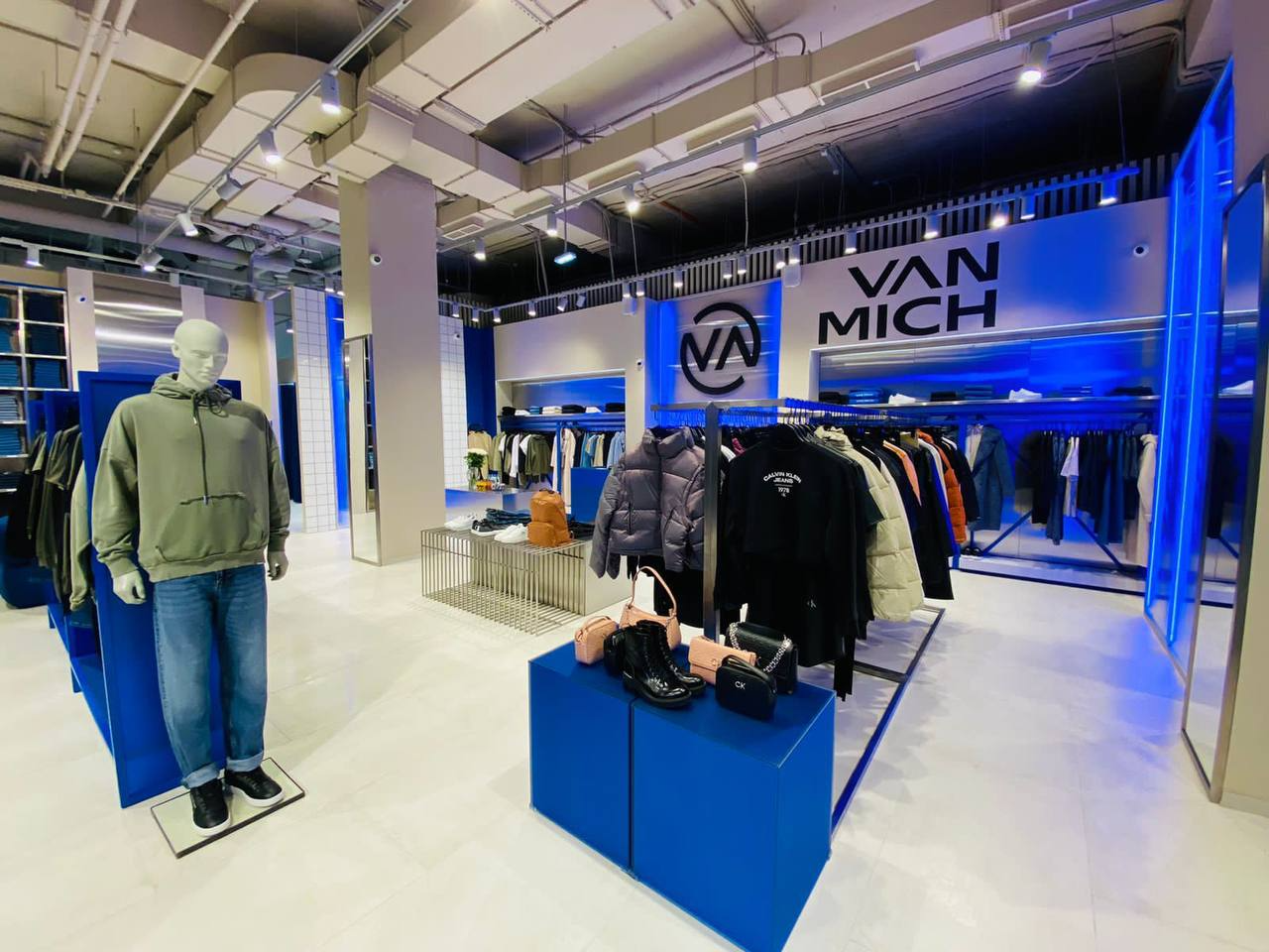 Van Mich - ТРЦ Oz Mall, Краснодар