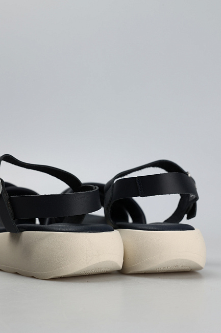 Сандалии El Tempo