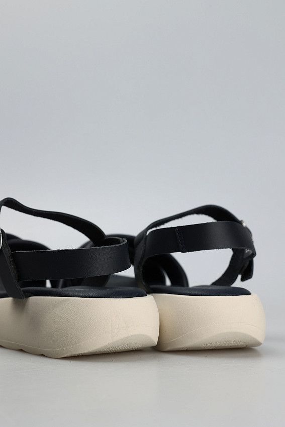 Сандалии El Tempo