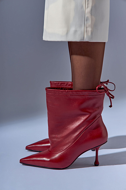 Ботильоны закрытые Red Pin