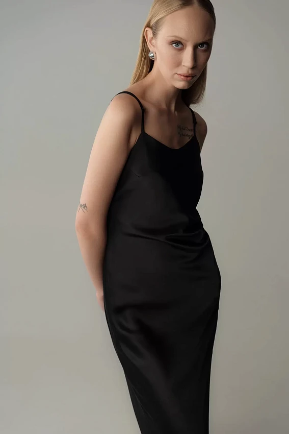 Платье The Hills Черный