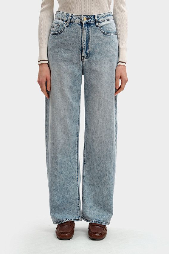 Джинсы Armani Exchange