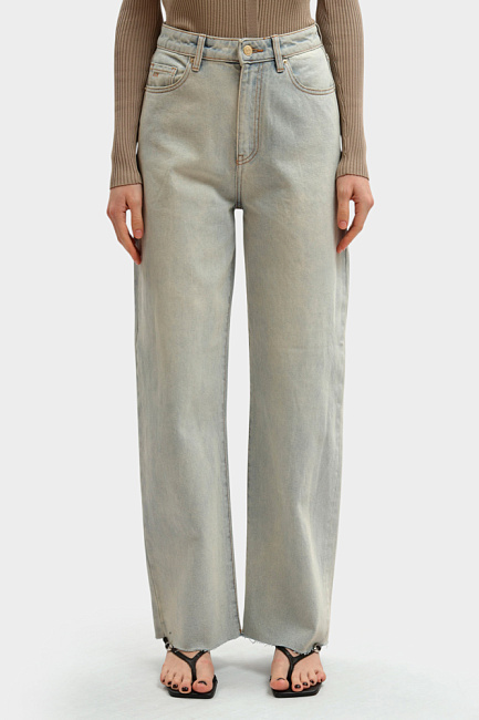 Джинсы Armani Exchange