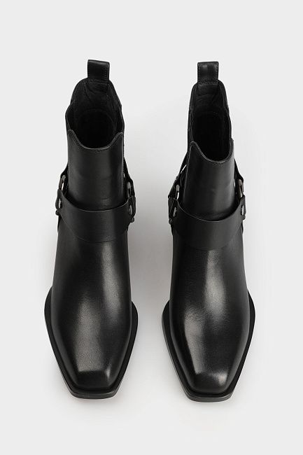 Челси Marc Cony