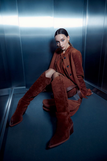 Сапоги-казаки Marc Cony