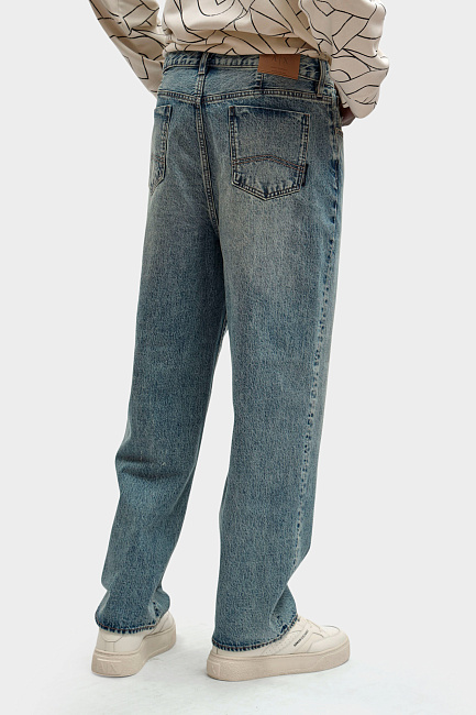 Джинсы Armani Exchange