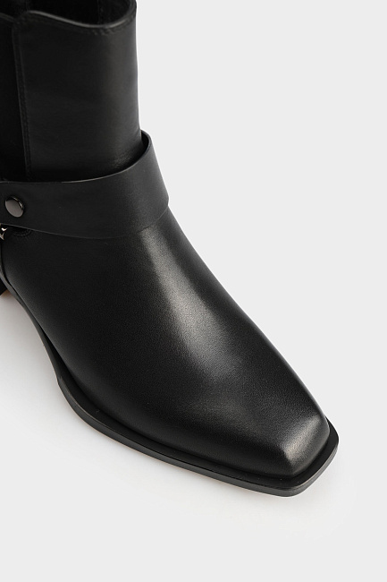 Челси Marc Cony