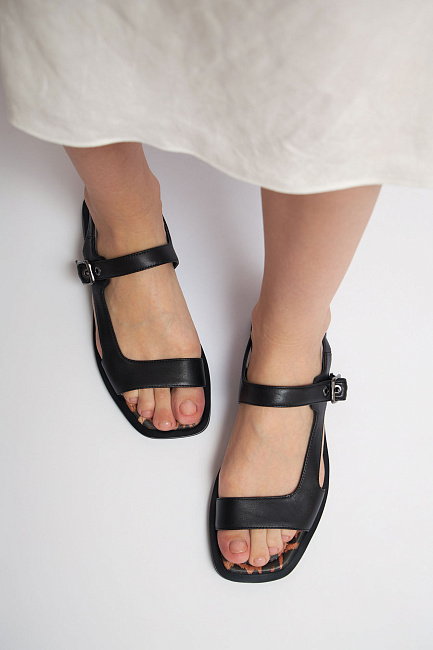 Сандалии Marc Cony