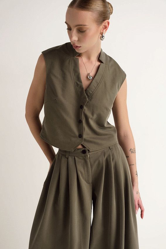 Жилет The Hills Хаки