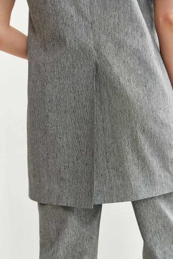 Жилет The Hills Серый