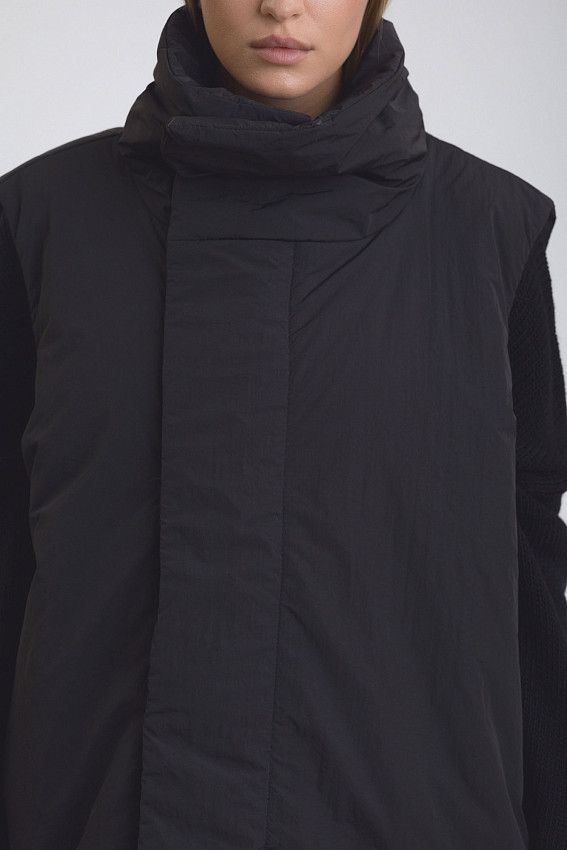 Жилет утеплённый The Hills