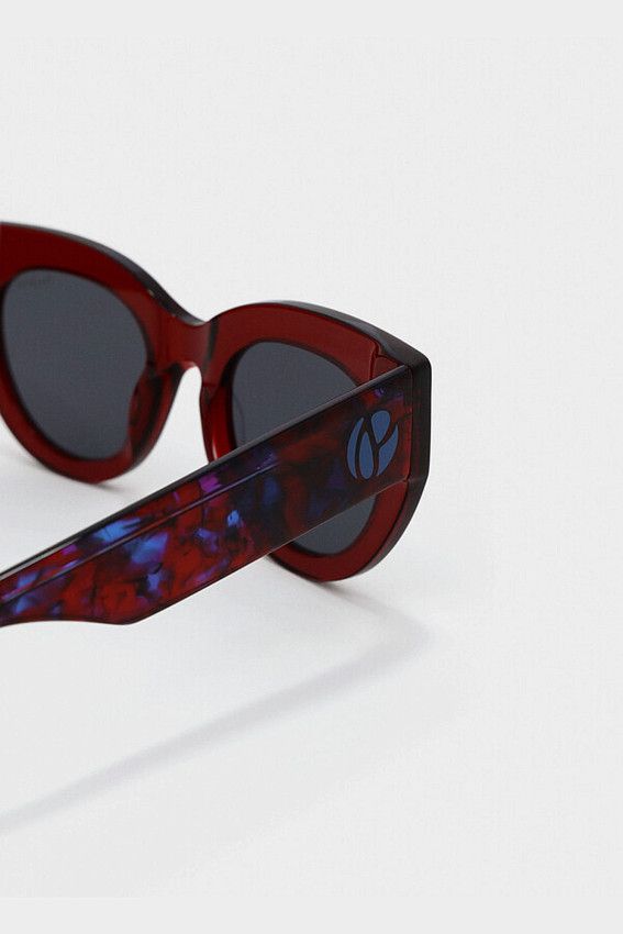 Очки солнцезащитные в комплекте с футляром Pepe Jeans 