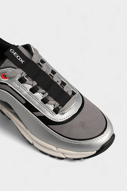 Кроссовки Geox