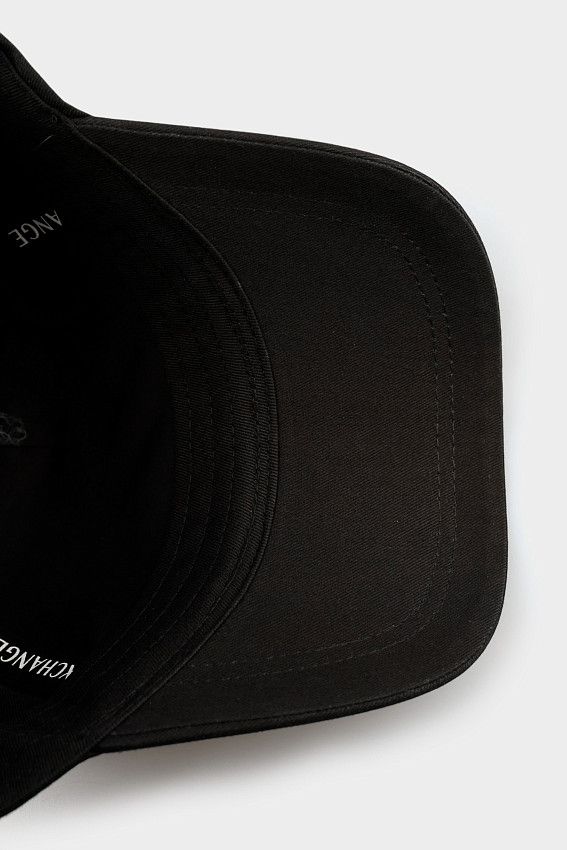 Кепка Armani Exchange Черный