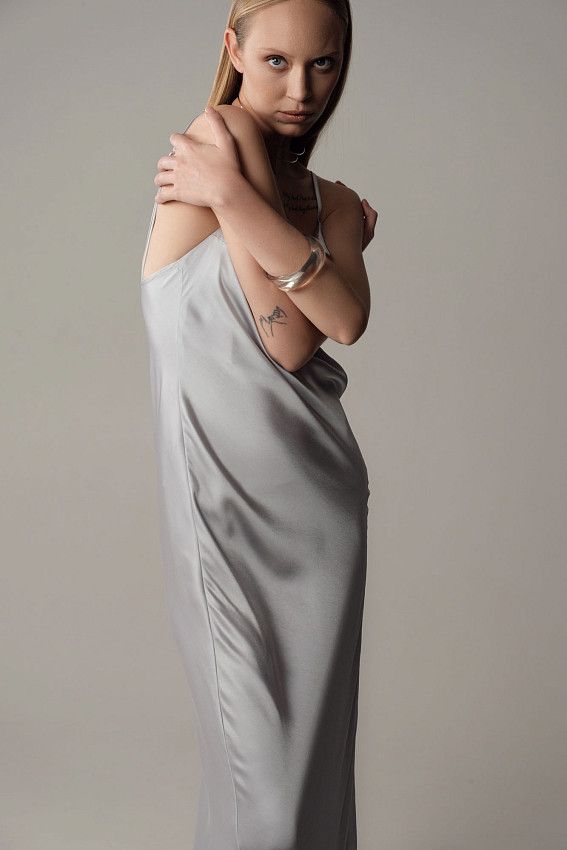 Платье The Hills Серебряный