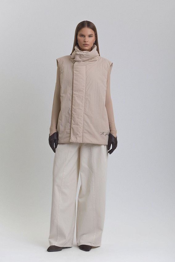 Жилет утеплённый The Hills