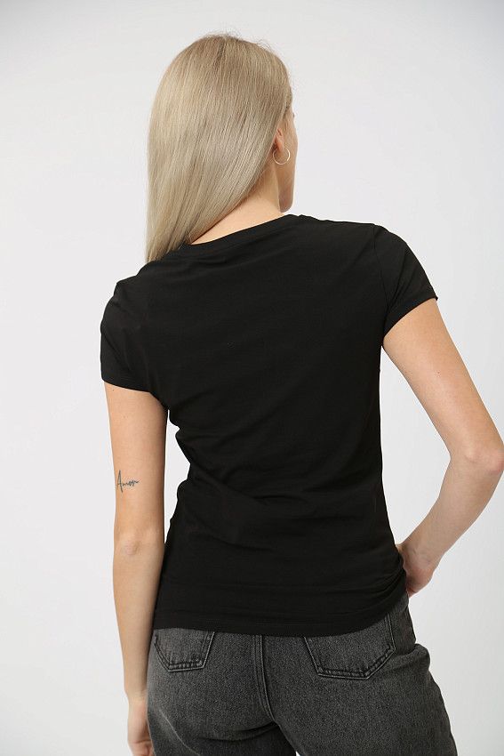 Футболка Armani Exchange Черный