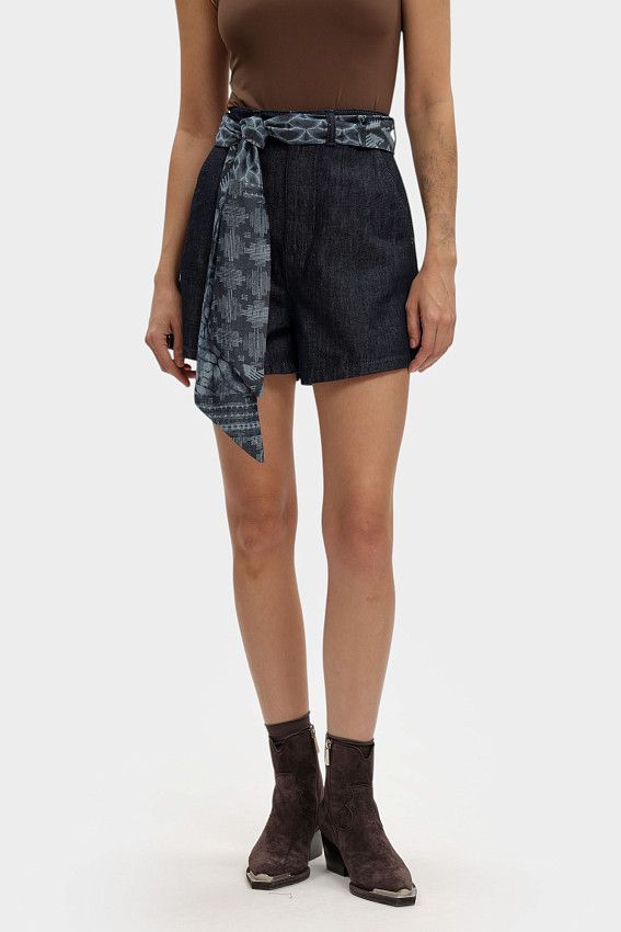 Шорты джинсовые  Emporio Armani