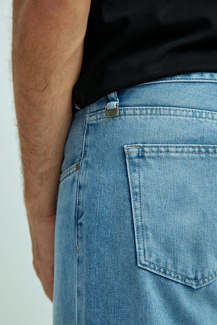 Джинсы STRAIGHT  Van Mich