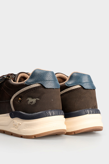 Кроссовки Mustang