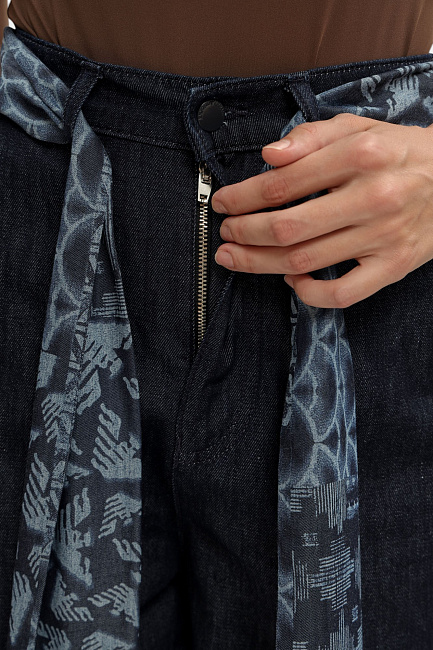 Шорты джинсовые  Emporio Armani