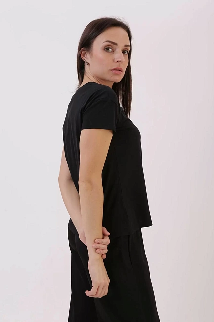 Футболка Armani Exchange