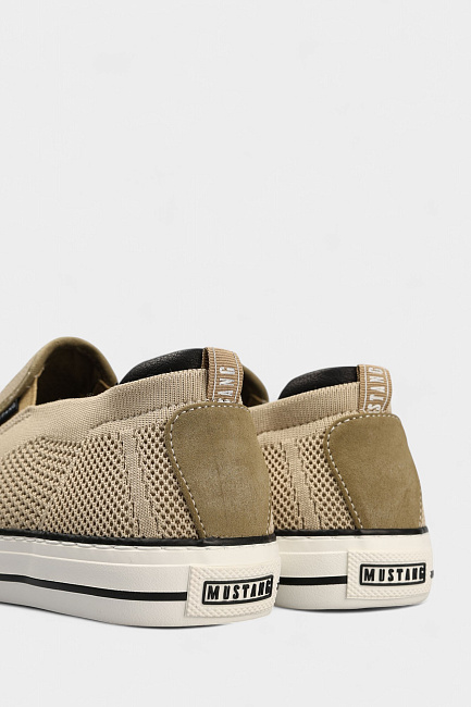 Слипоны Mustang