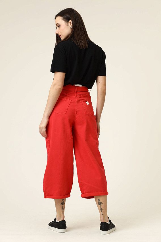 Джинсы Armani Exchange