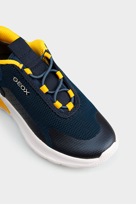 Кроссовки Geox
