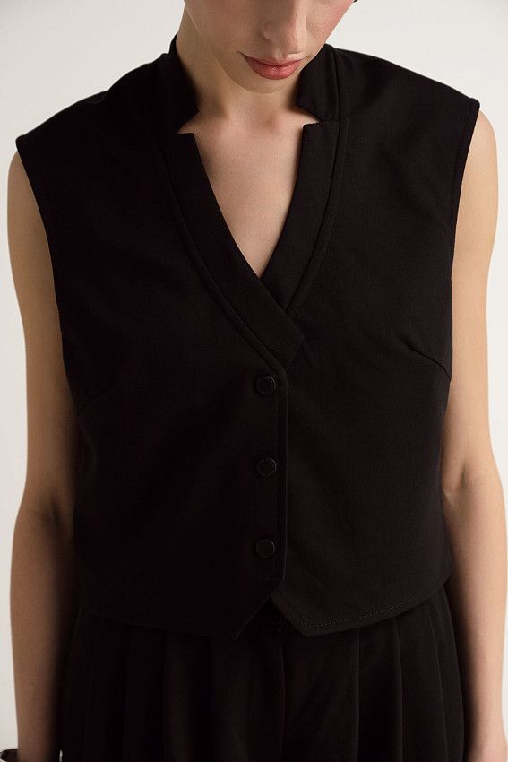 Жилет The Hills Черный