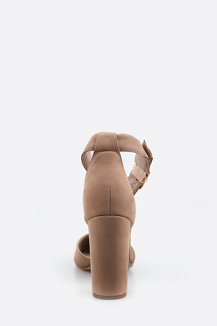 Босоножки на каблуке Marc Cony