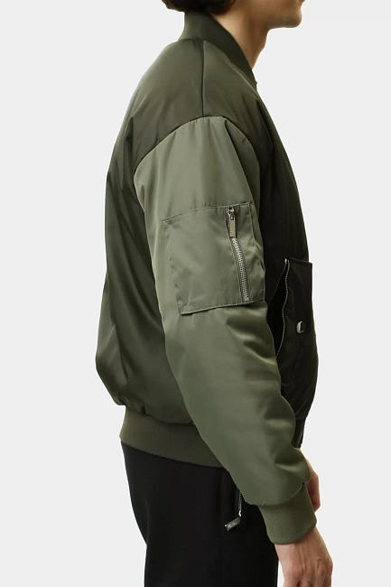 Бомбер Karl Lagerfeld