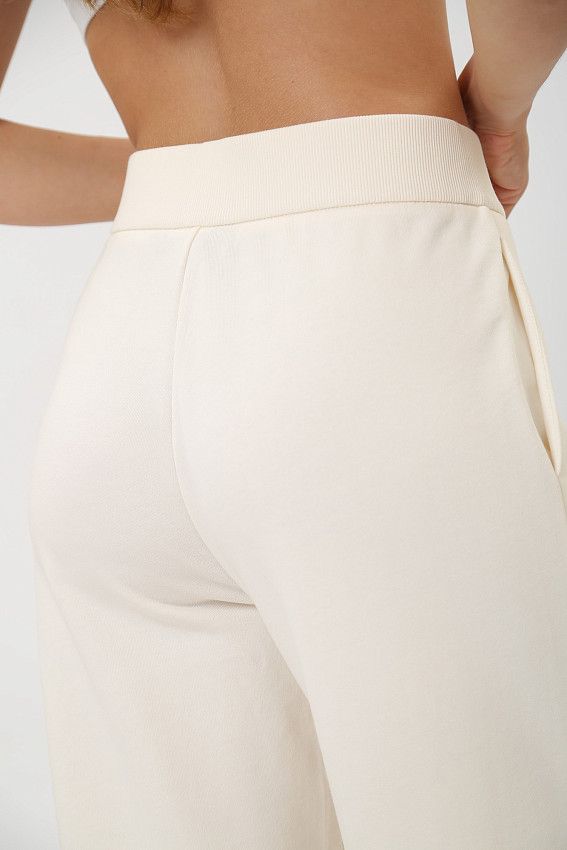 Брюки спортивные Armani Exchange Молочный