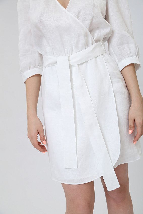 Платье Armani Exchange Белый