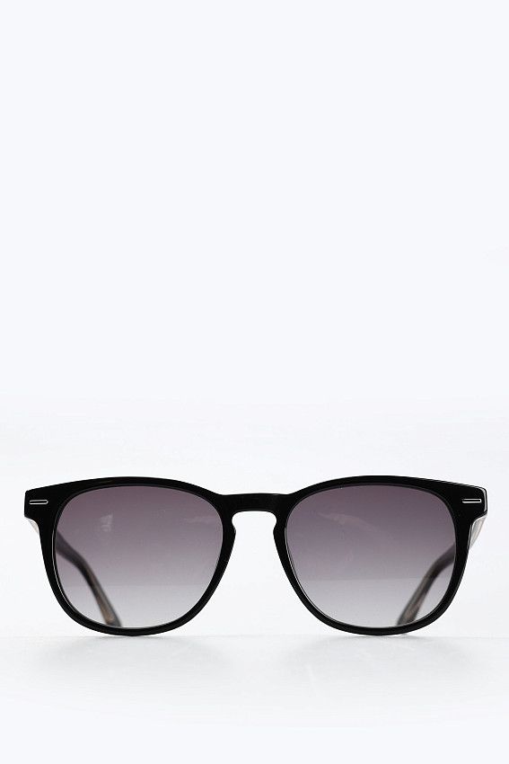 Очки солнцезащитные Calvin Klein Черный