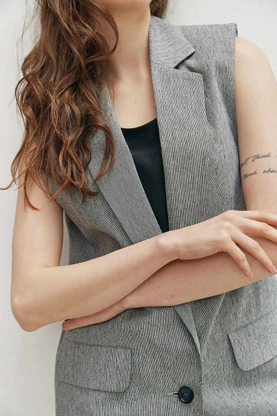 Жилет The Hills Серый