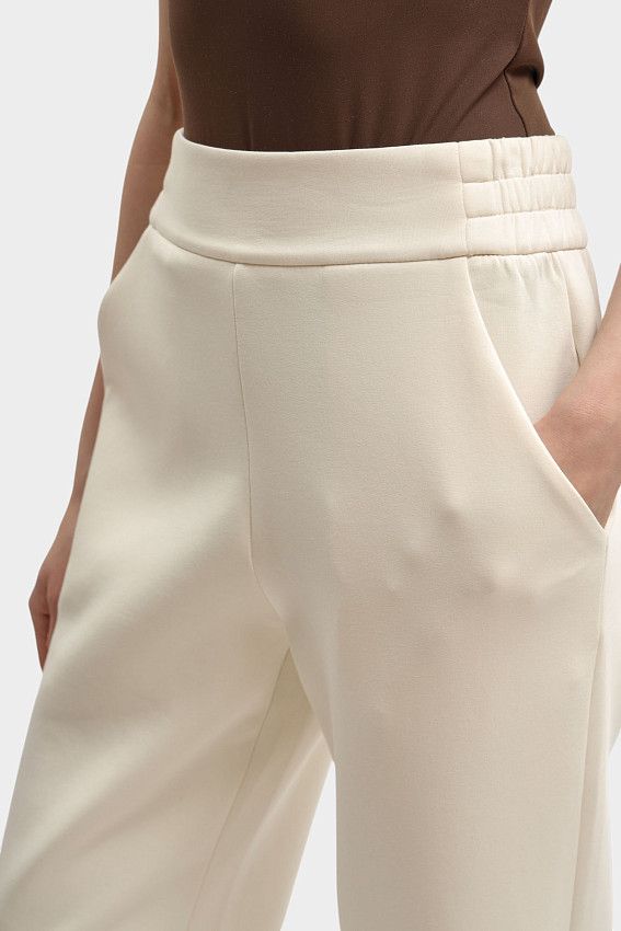 Брюки  Emporio Armani Бежевый