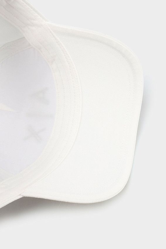 Кепка Armani Exchange Белый