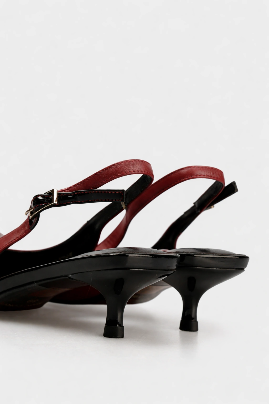 Босоножки Marc Cony