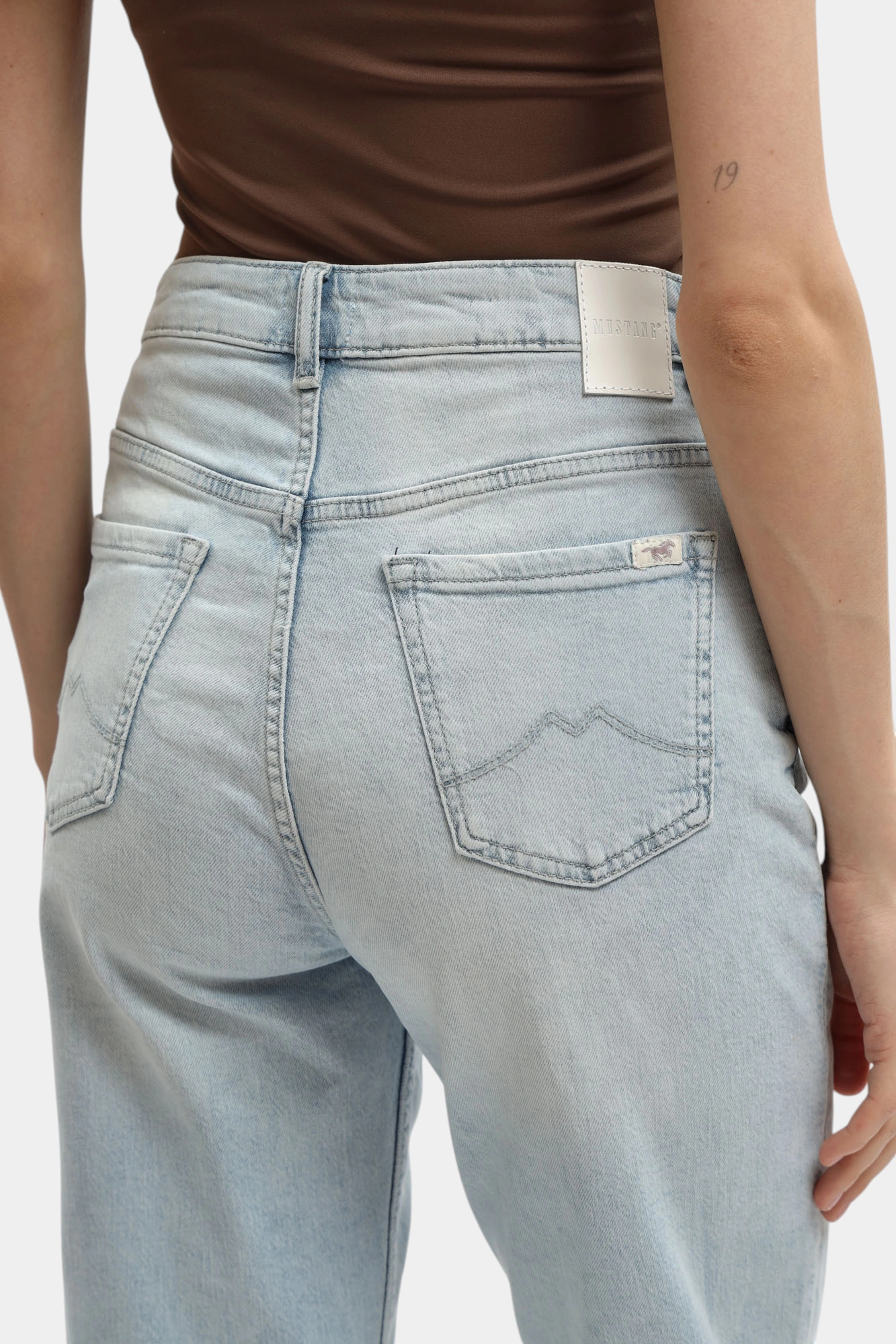 Джинсы Mustang